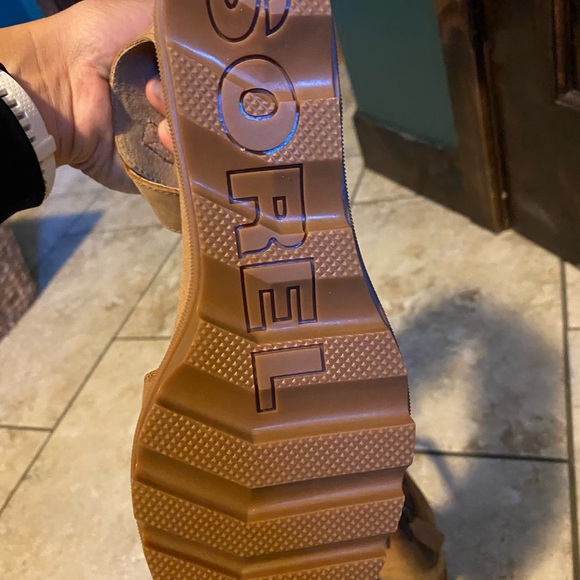 Sorel Size 10 Sandals - Brand New - Picture 4 of 6